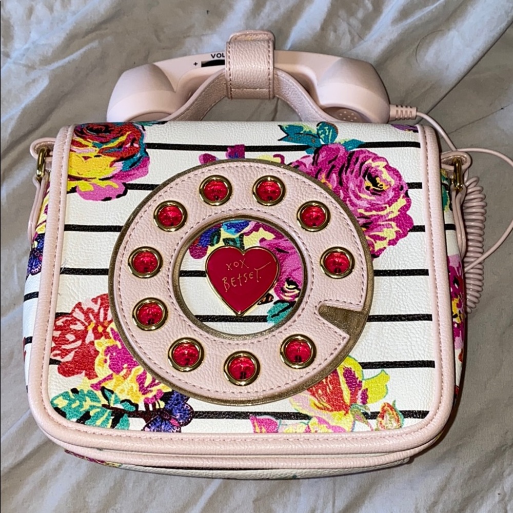 Betsey Johnson phone bag